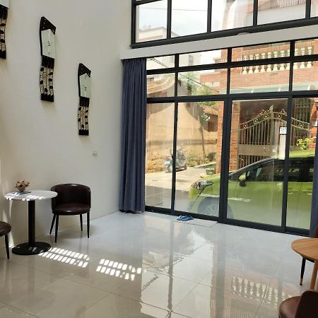 Jing Cheng Homestay Цзиньчэн Экстерьер фото
