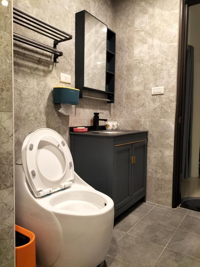 Jing Cheng Homestay Цзиньчэн Экстерьер фото