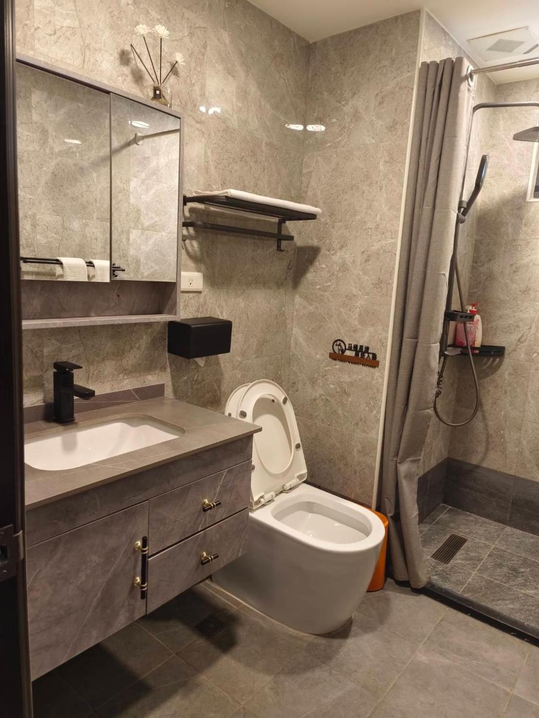 Jing Cheng Homestay Цзиньчэн Экстерьер фото