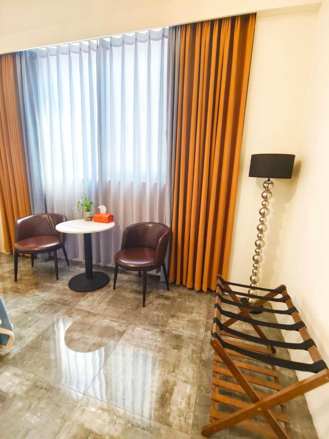 Jing Cheng Homestay Цзиньчэн Экстерьер фото